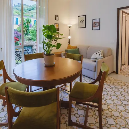 Nico's Apartment